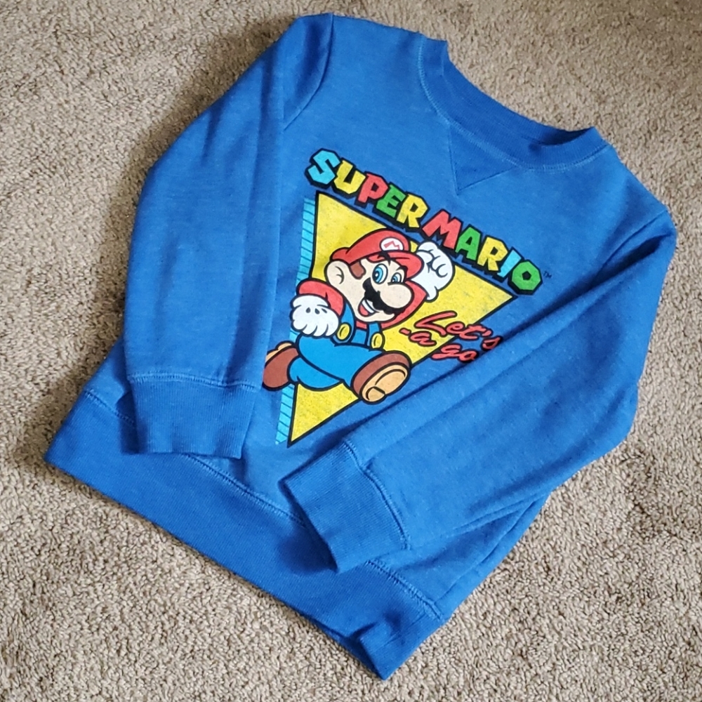 Jumping Beans•Super Mario sweatshirt